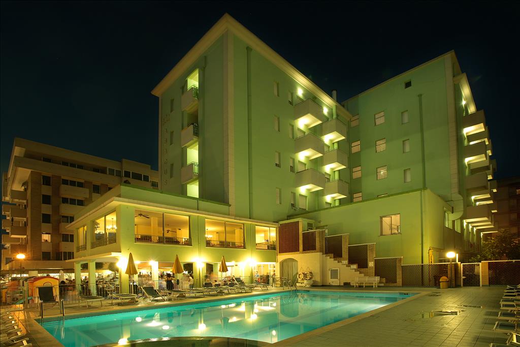 Hotel Abacus - Piscina