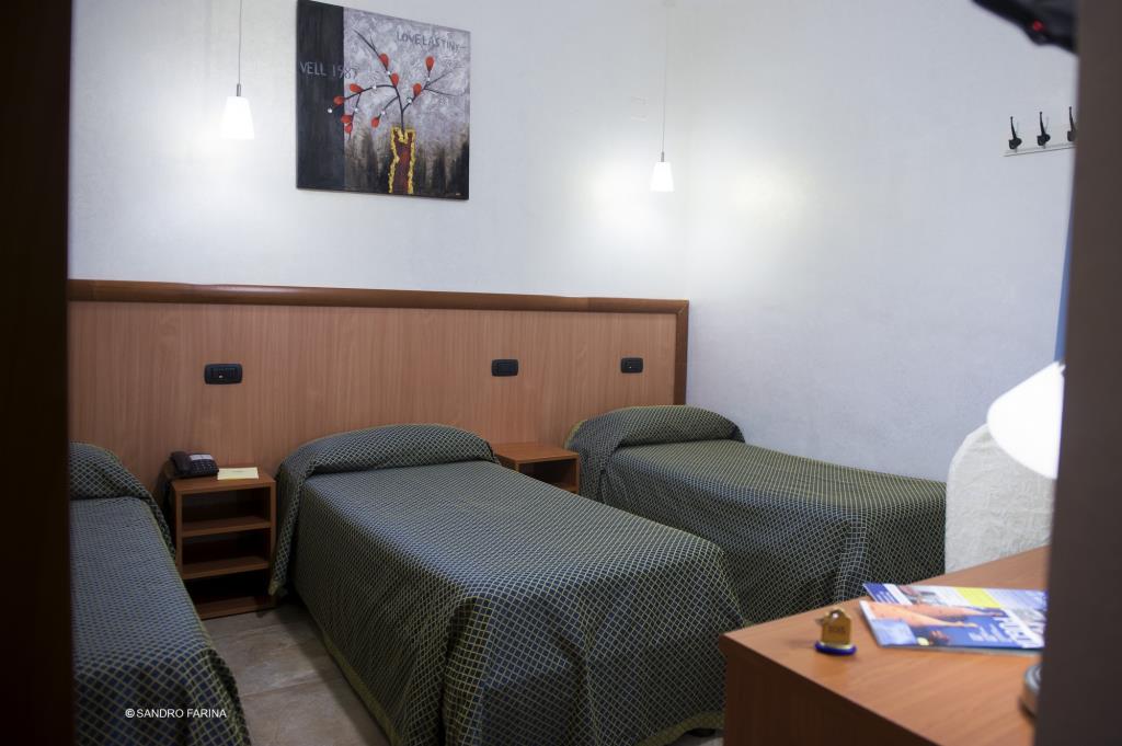 Hotel Accord Le Rose - Palagiano