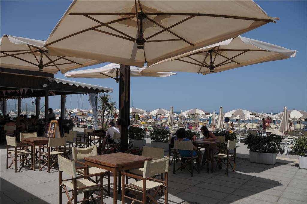 Camping  Adriano - Beachbar
