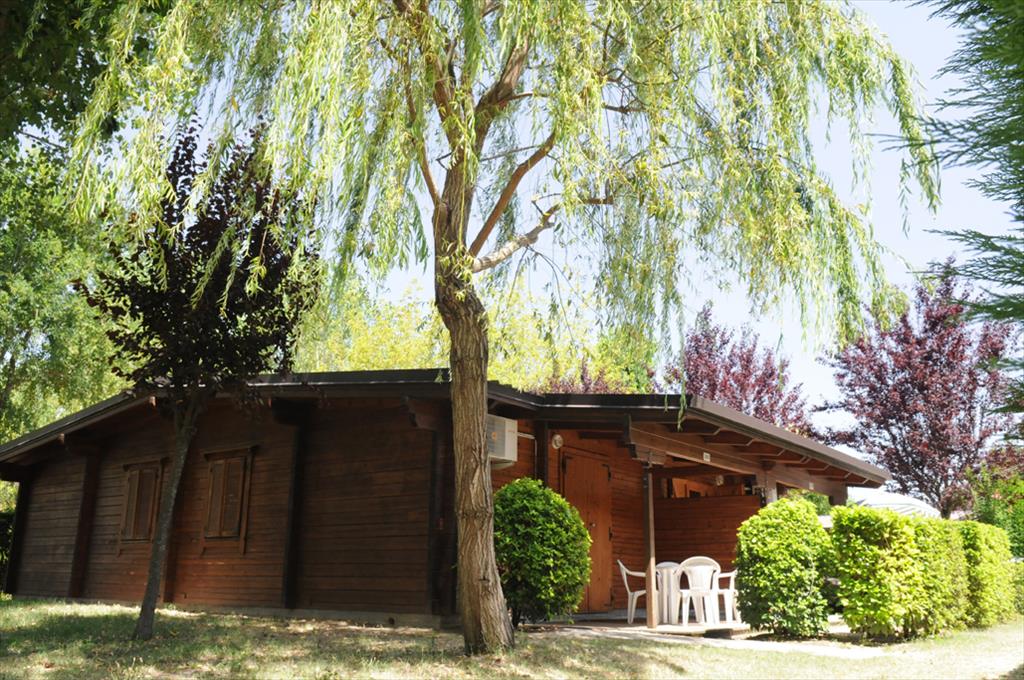 Camping  Adriano - Bungalow