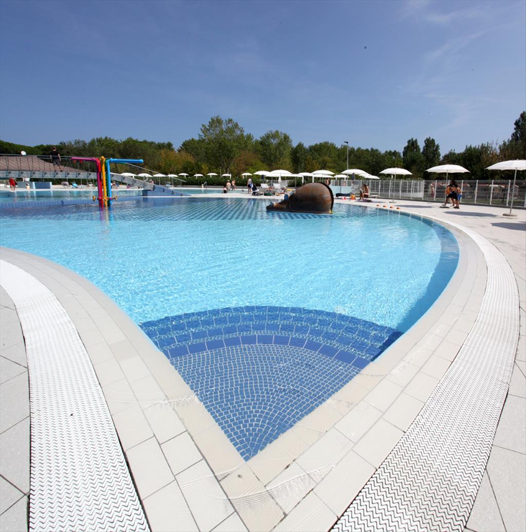 Camping  Adriano - Piscina