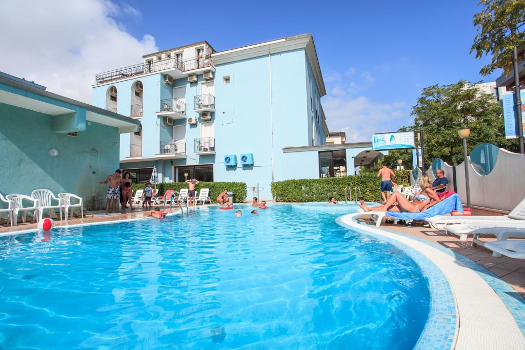 Hotel Adriatico - Piscina