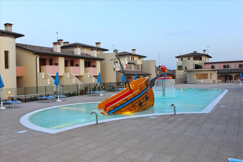 Residence Airone Bianco - Piscina