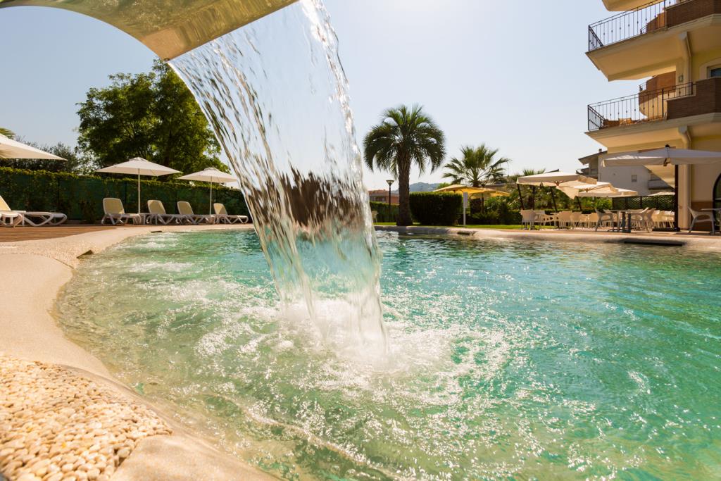 Hotel Almaluna - Piscina
