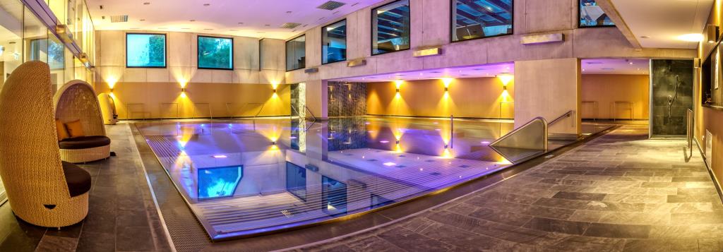 Hotel Alpenhotel Fall In Love - Piscina