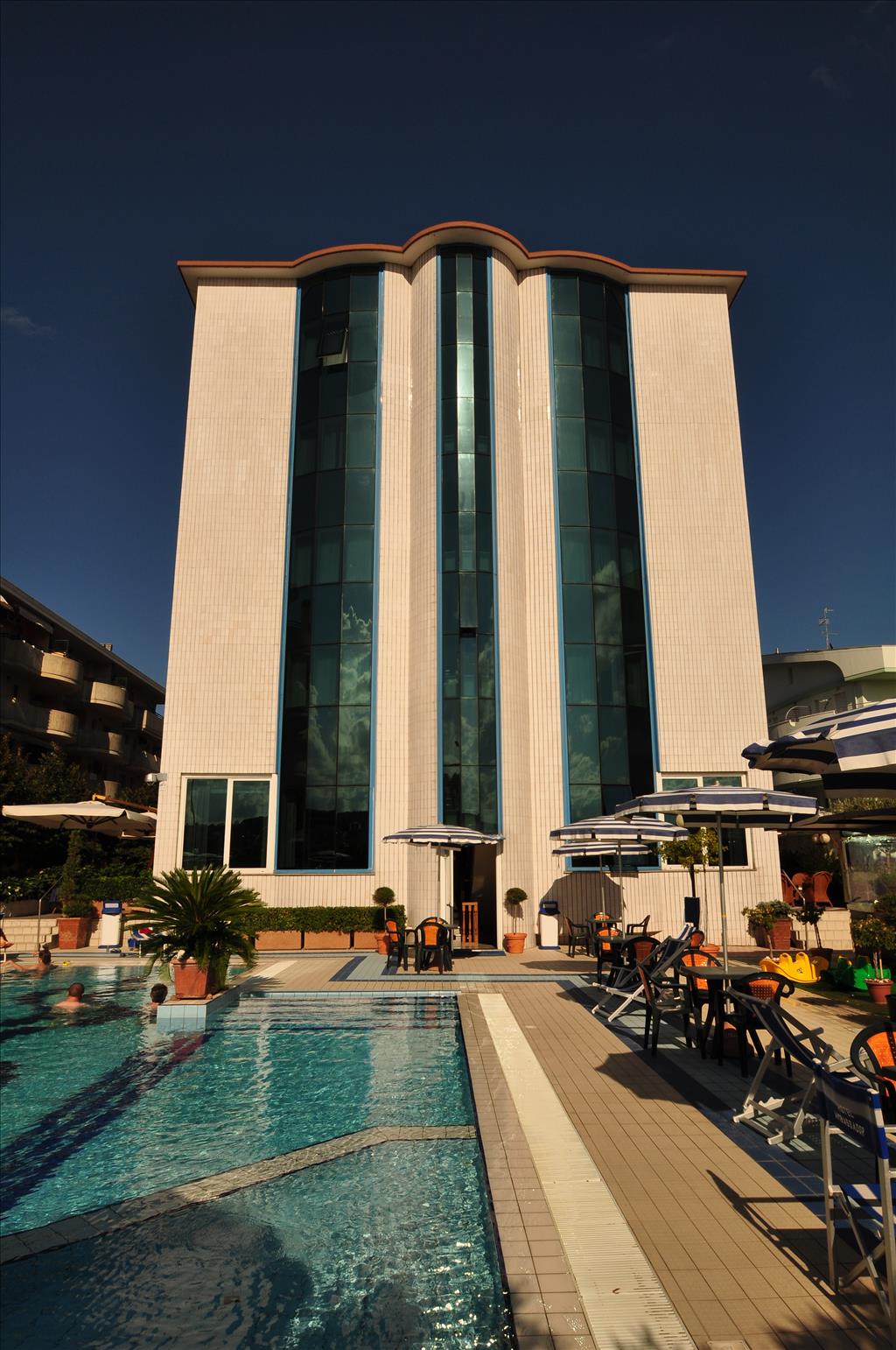 Hotel Ambassador - Esterno