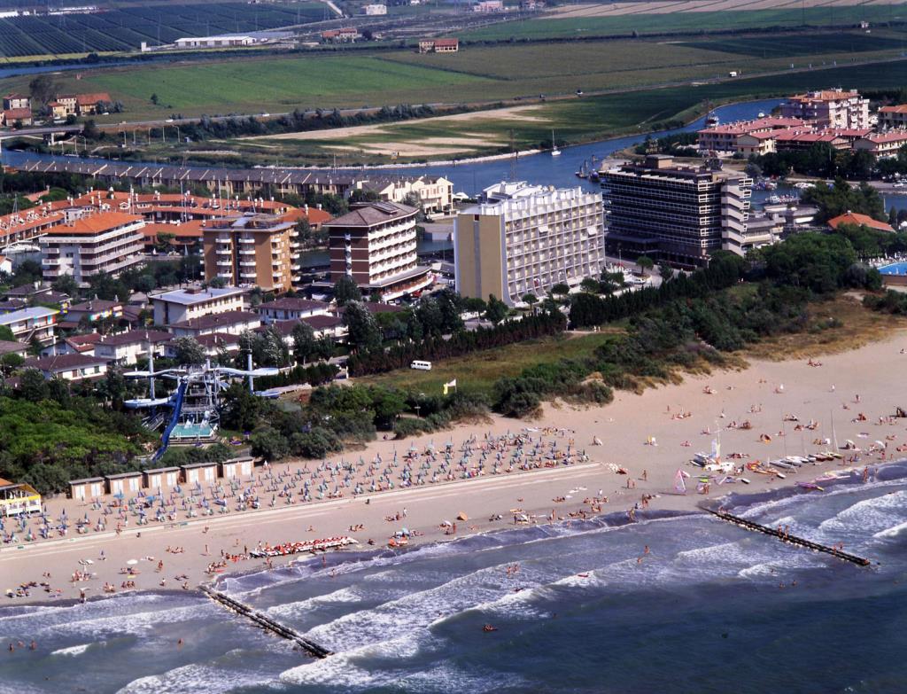 Hotel Ambassador - Panoramica