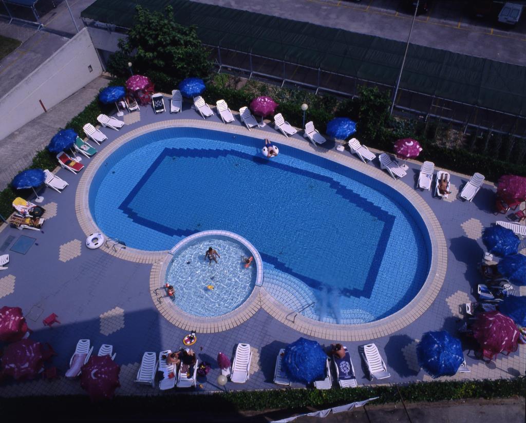 Hotel Ambassador - Piscina