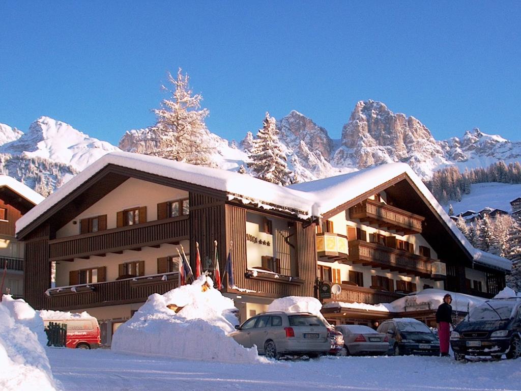 Hotel Arnica  - Esterno