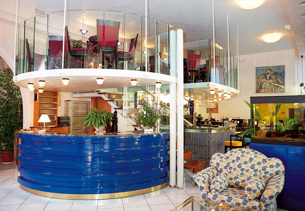 Hotel Astro - Reception