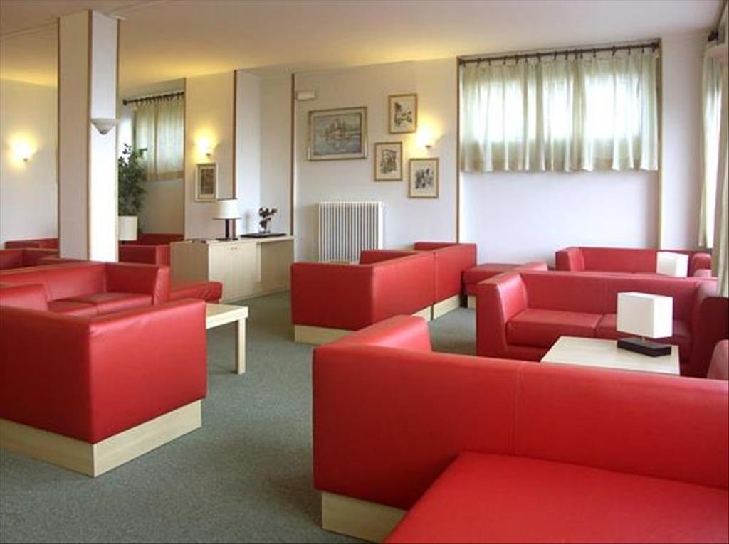 Hotel Augustus - Hall