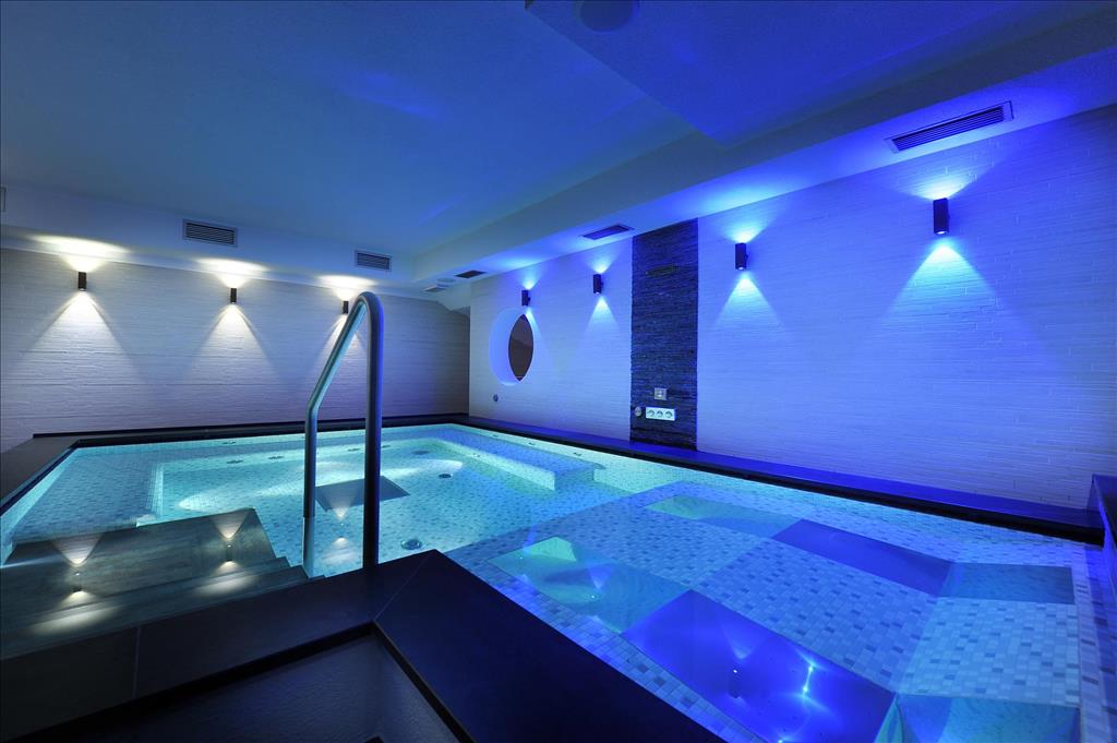 Hotel Bella di Bosco - Piscina