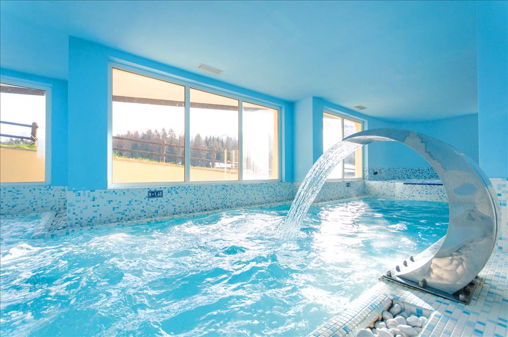 Hotel Bellamonte - Piscina