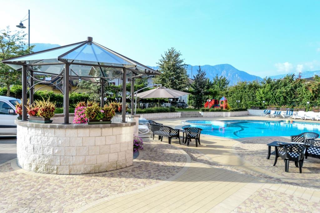 Hotel Bellaria - Piscina