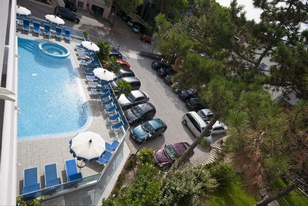 Hotel Bellevue - Piscina