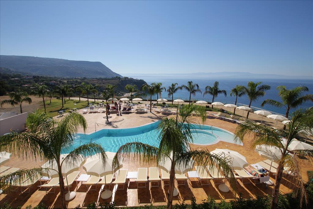 Hotel Blue Bay Resort - Piscina