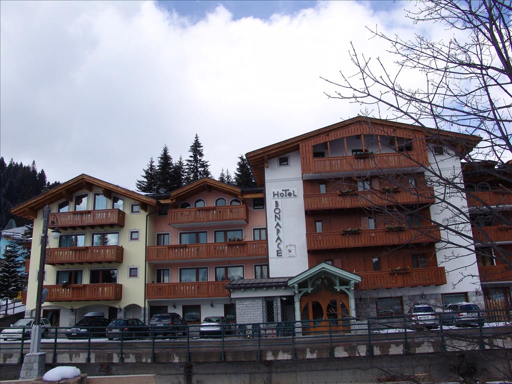 Hotel Bonapace - Esterno