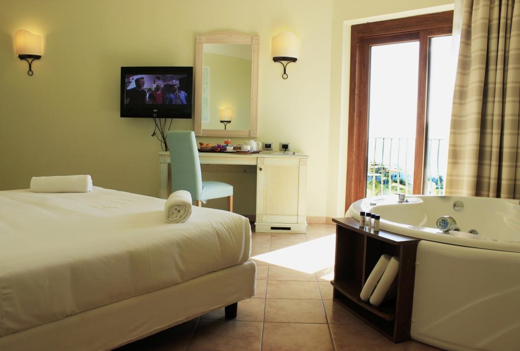 Hotel Brancamaria - Camera Deluxe
