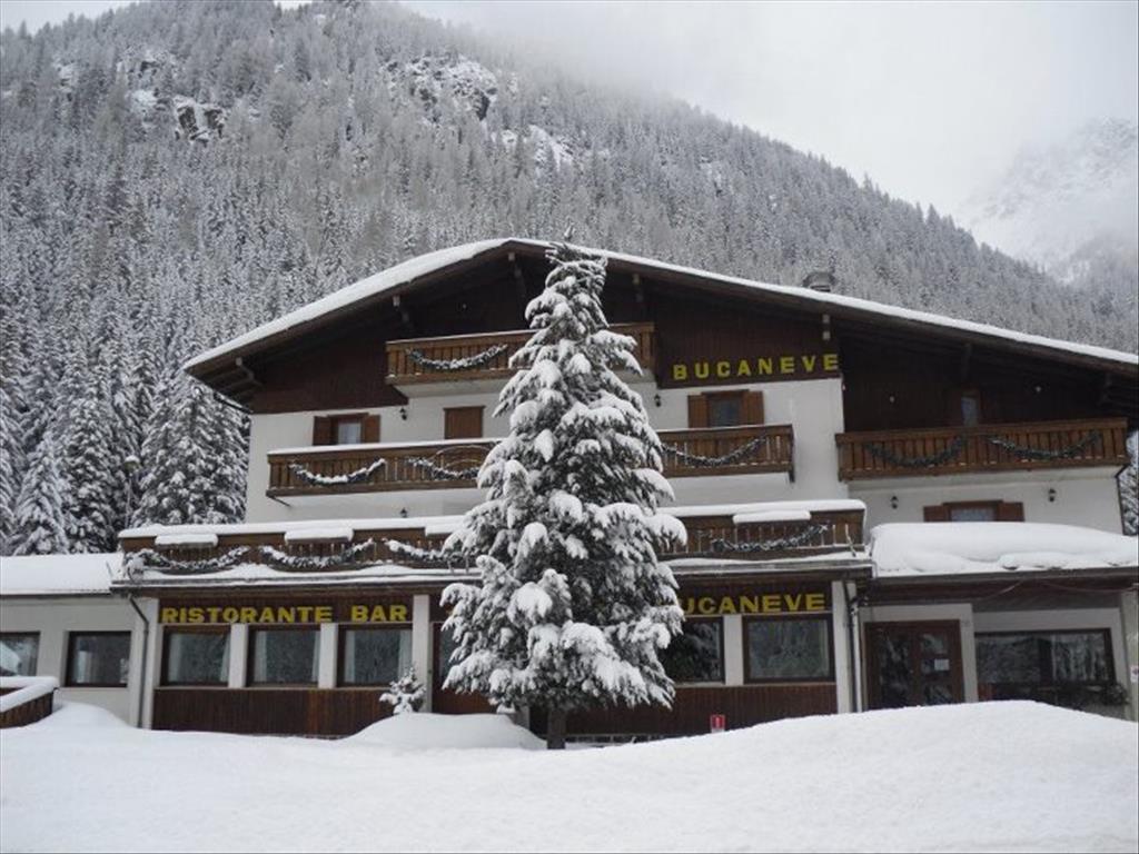 Hotel Bucaneve - EsternoMoena