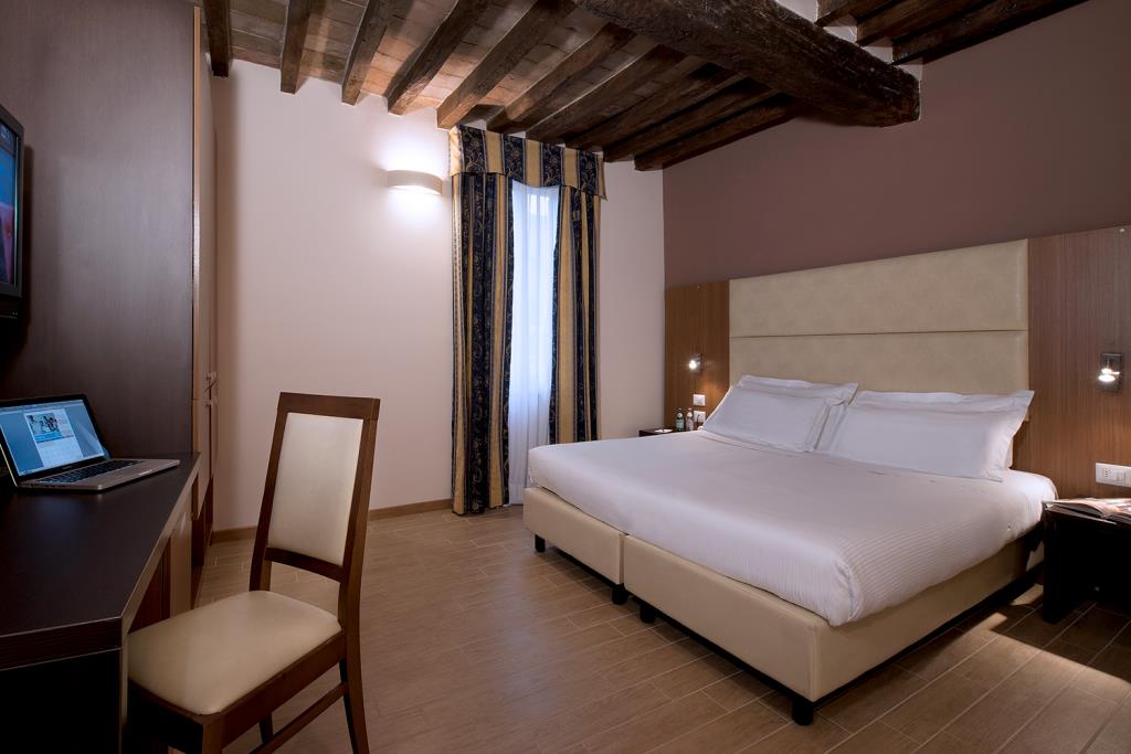 Hotel CDH Villa Ducale - 