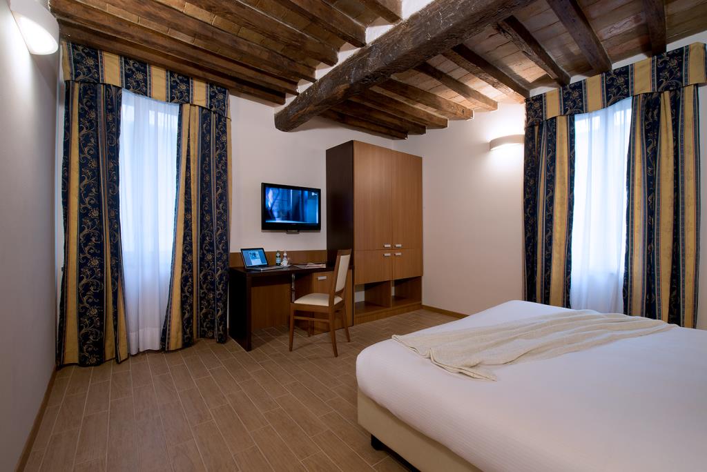 Hotel CDH Villa Ducale - 