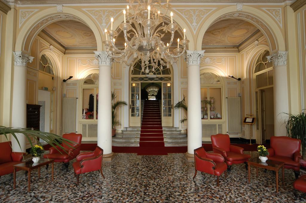 Grand Cadenabbia - Hall