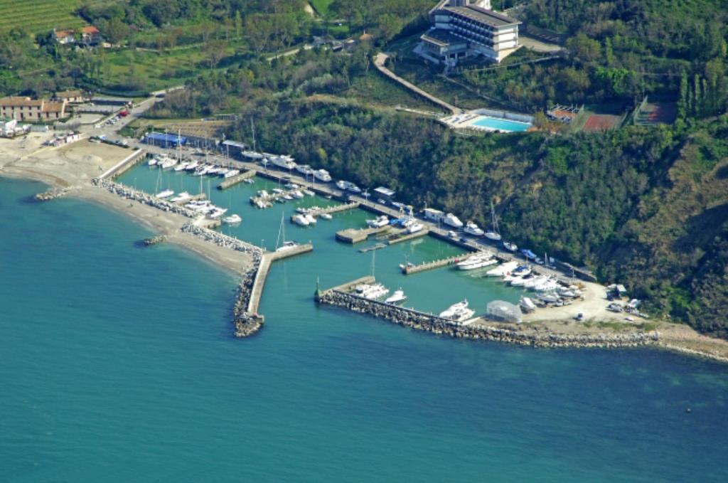 Hotel Capo Est - Spiaggia