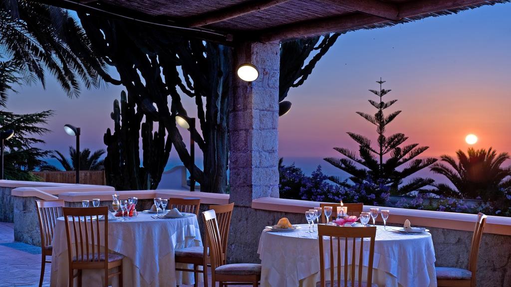 Hotel Carlo Magno - Esterno