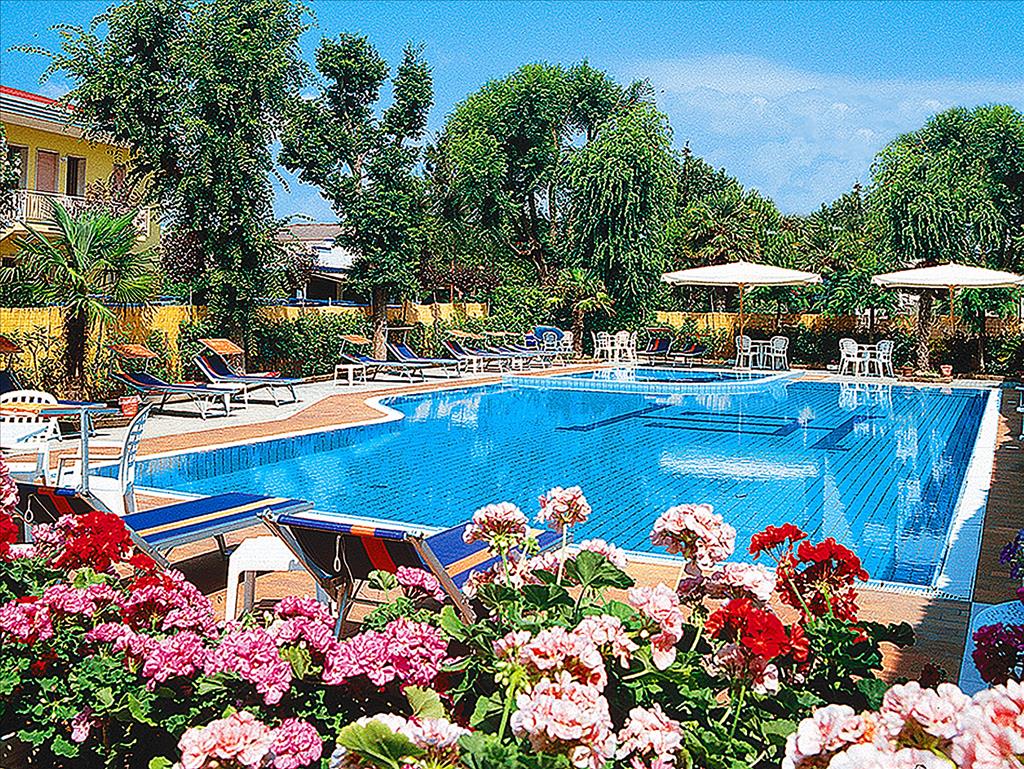 Hotel Centrale - Piscina