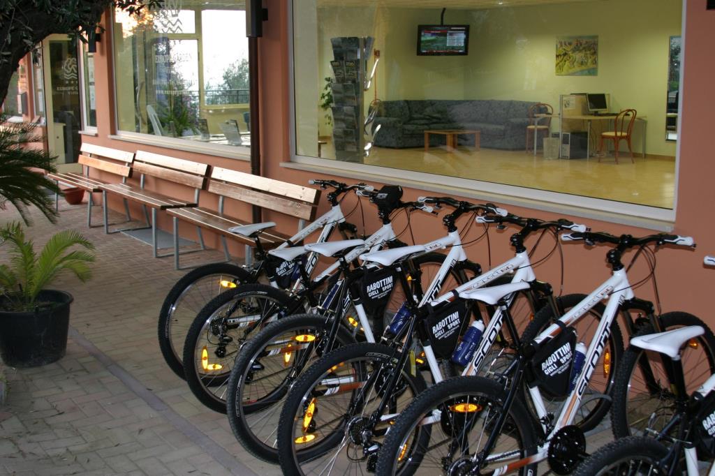 Hotel Centro Vacanze Europe Garden - Biciclette