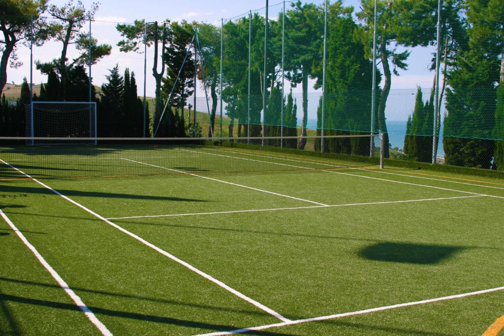 Hotel Centro Vacanze Europe Garden - Campo da tennis