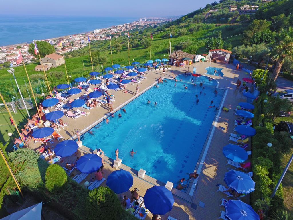 Hotel Centro Vacanze Europe Garden - Piscina