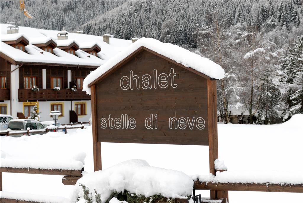 Appartamenti  Chalet Stelle di Neve - Insegna