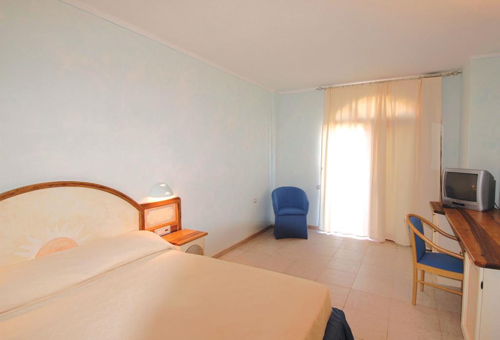 Hotel Club Esse Posada Beach Resort - Camera