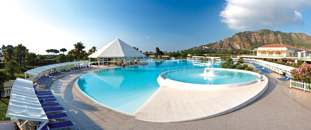 Hotel Club Esse Sunbeach Resort - 