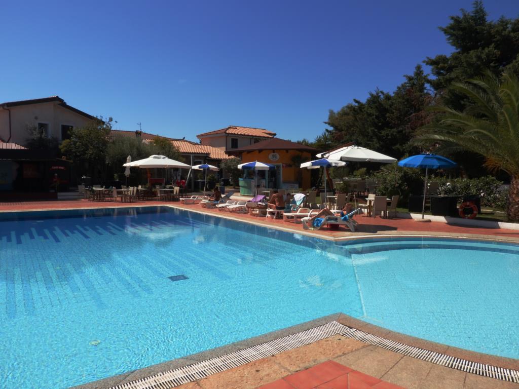 Hotel Club Le Rose - Piscina