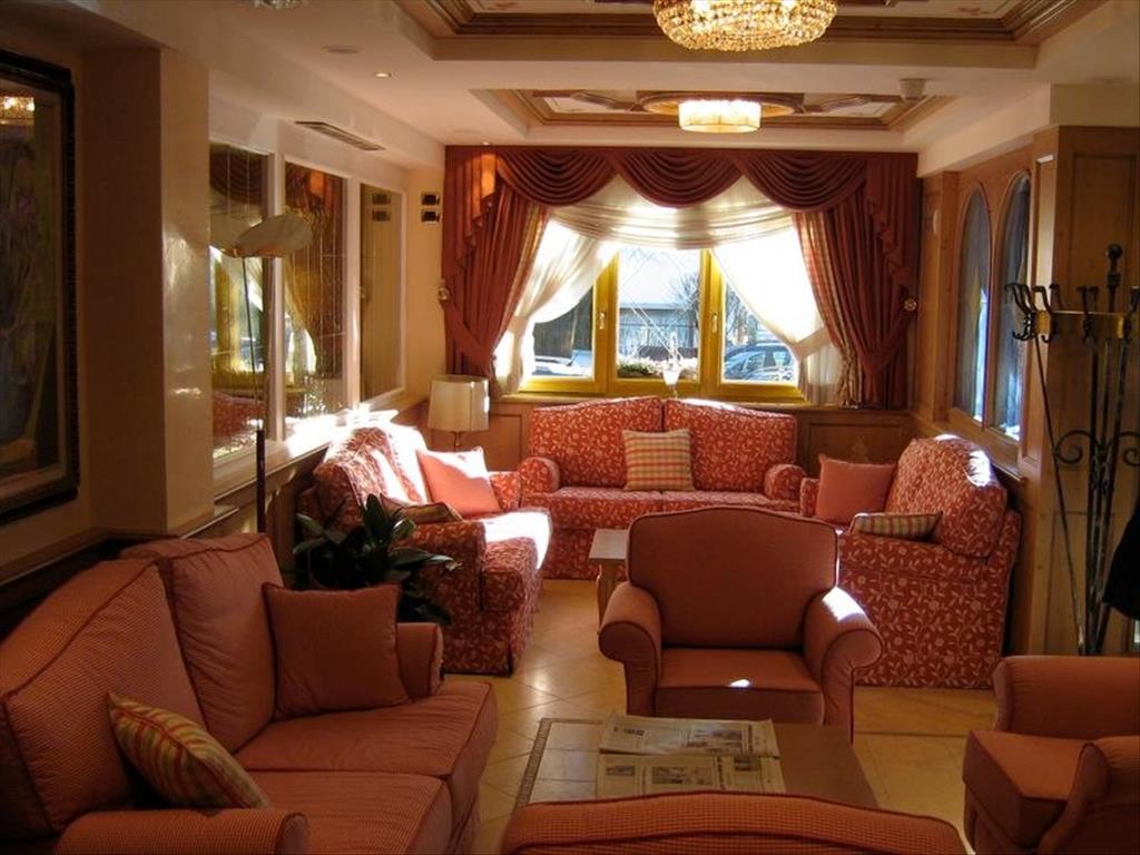 Hotel Corona Wellness - Salotto