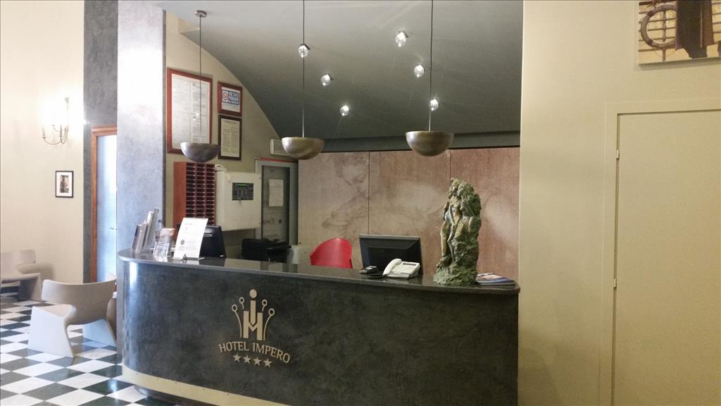 Hotel Cremona Hotels - Continental, Impero, Dellearti - Reception
