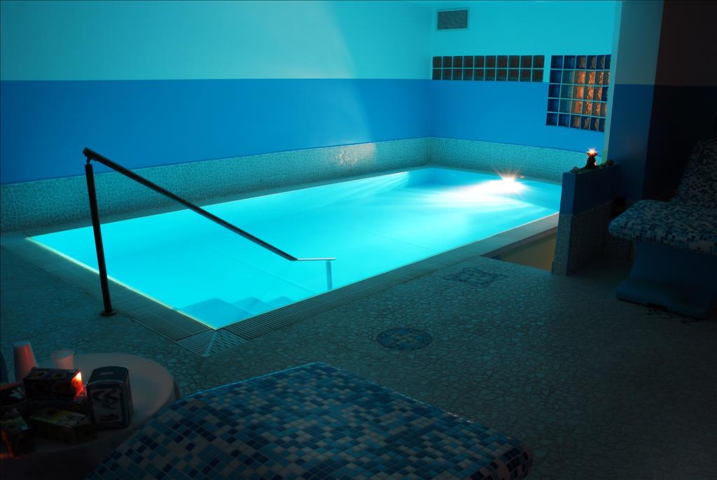 Hotel Cristina - WellnessPiscina