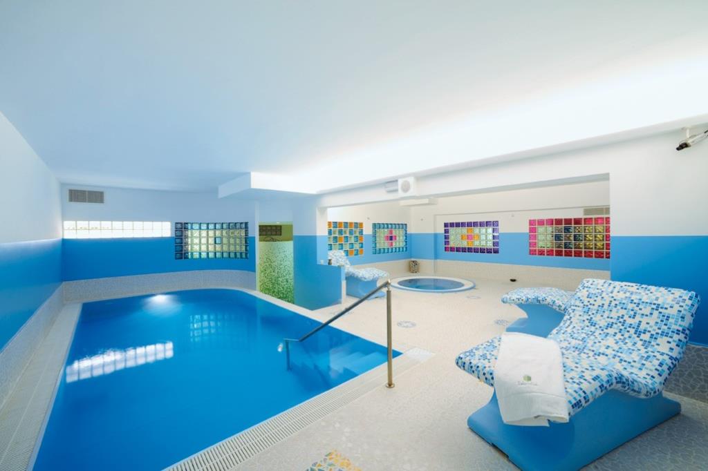 Hotel Cristina - WellnessPiscina