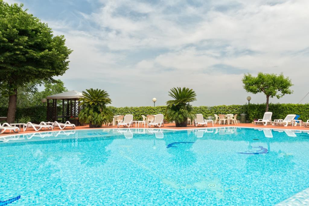 Hotel Dolci Colli - Piscina