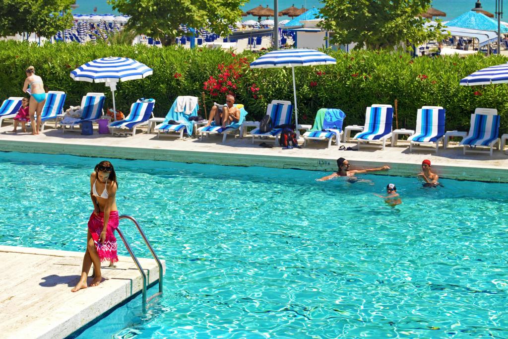 Hotel Don Juan - Piscina