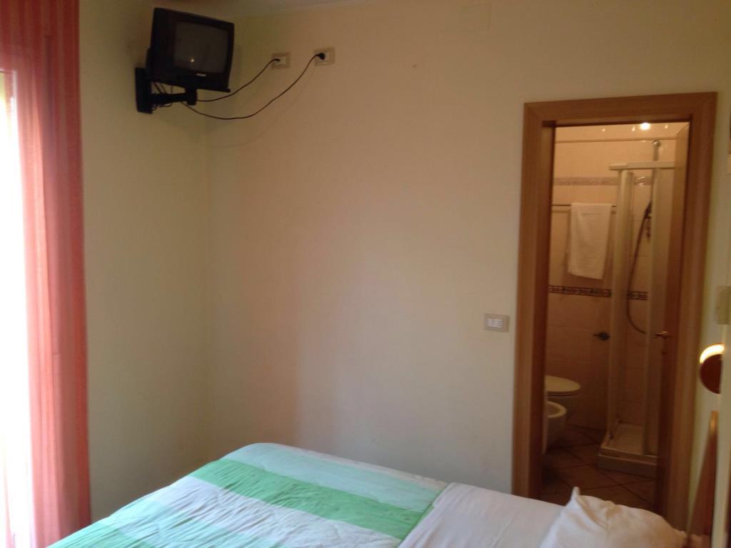 Hotel Donau - 