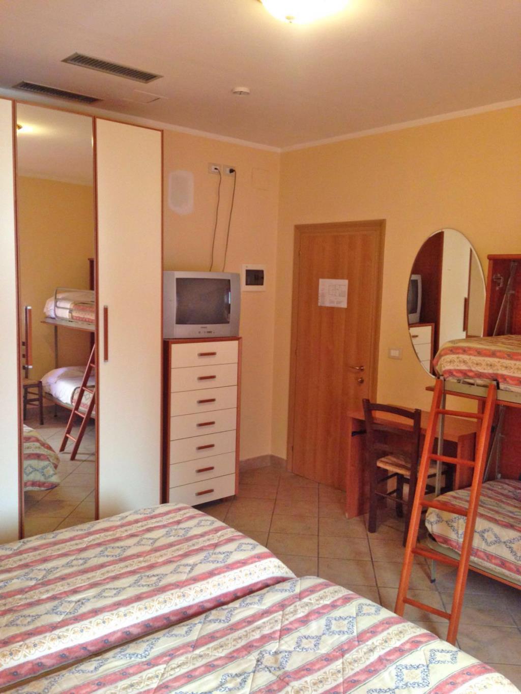 Hotel Donau - 