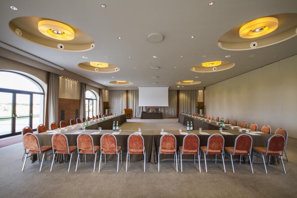 Hotel Double Tree Hilton Acaya Golf Resort - SalaRiunioni