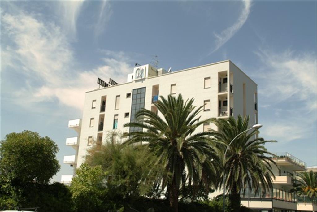 Hotel Duca degli Abruzzi - Esterno