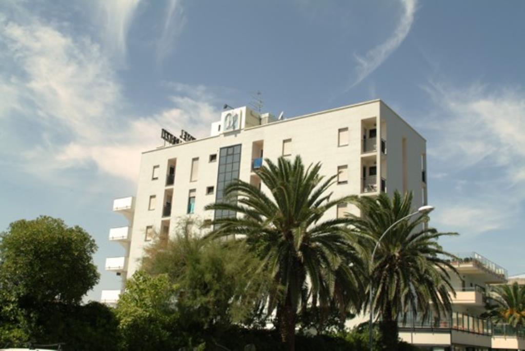 Hotel Duca degli Abruzzi - Esterno