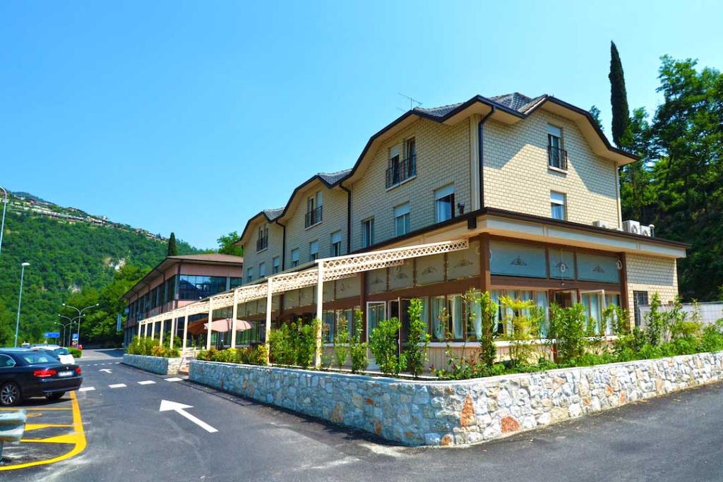 Hotel Edoné - Roe' Volciano