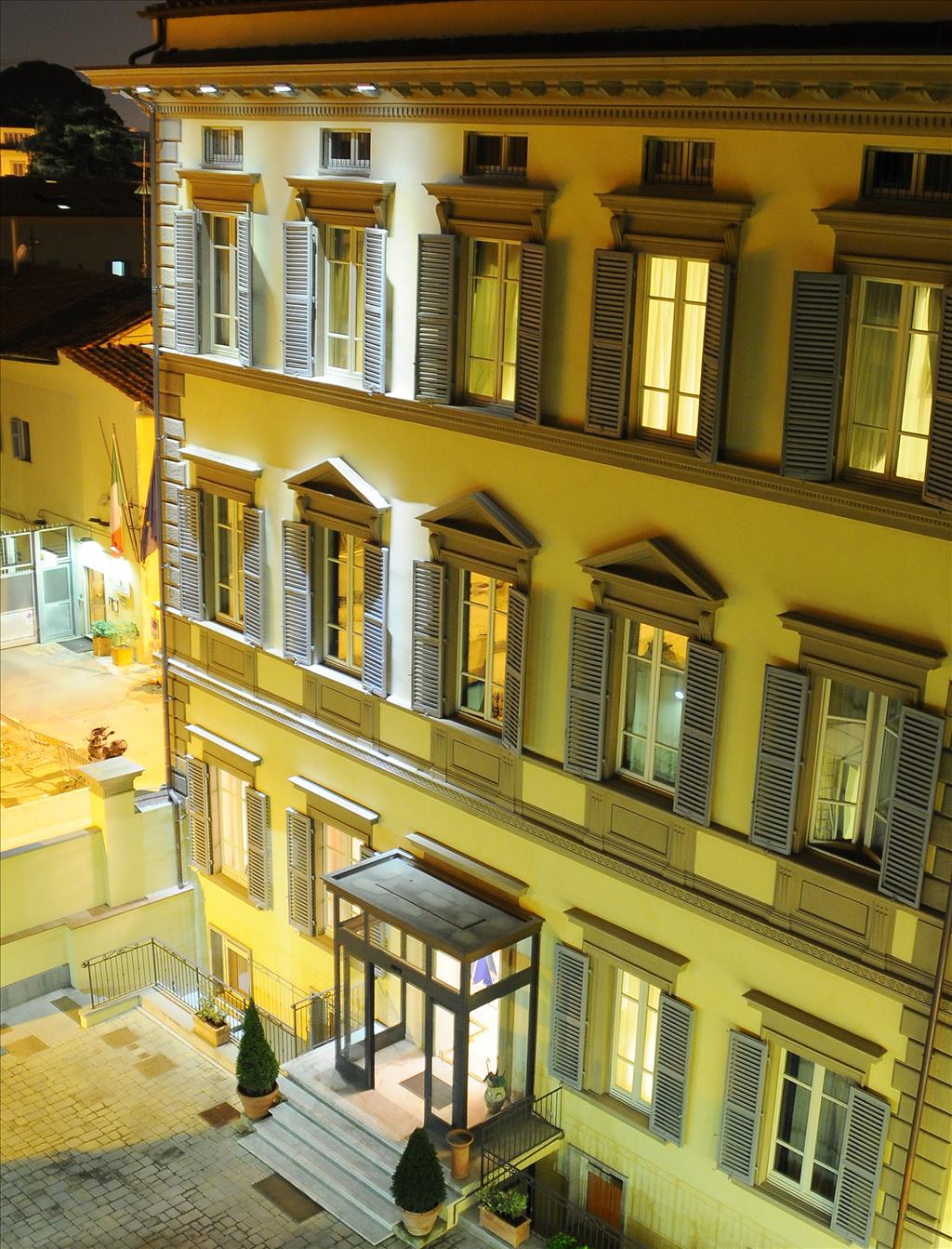 Hotel embassy - Esterno