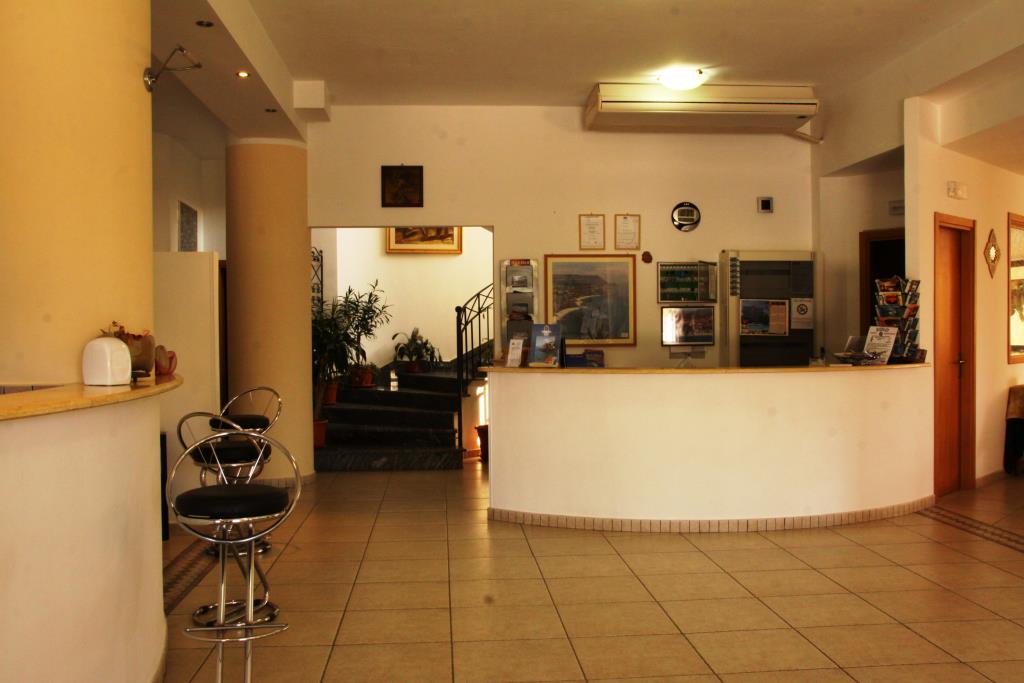 Hotel Eolo - Reception
